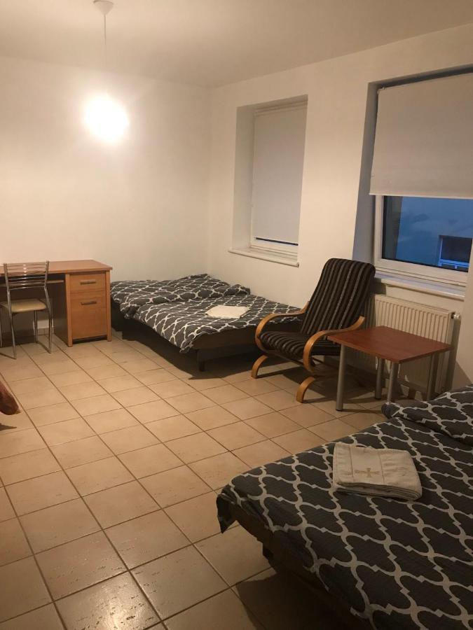 Pilgrims Place Hostel เชสโตฮอวา ภายนอก รูปภาพ